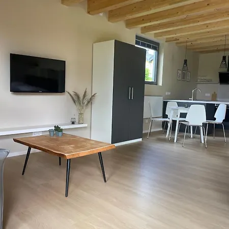 Apartment Gartenlodge Im Gruenen Feuerscheid